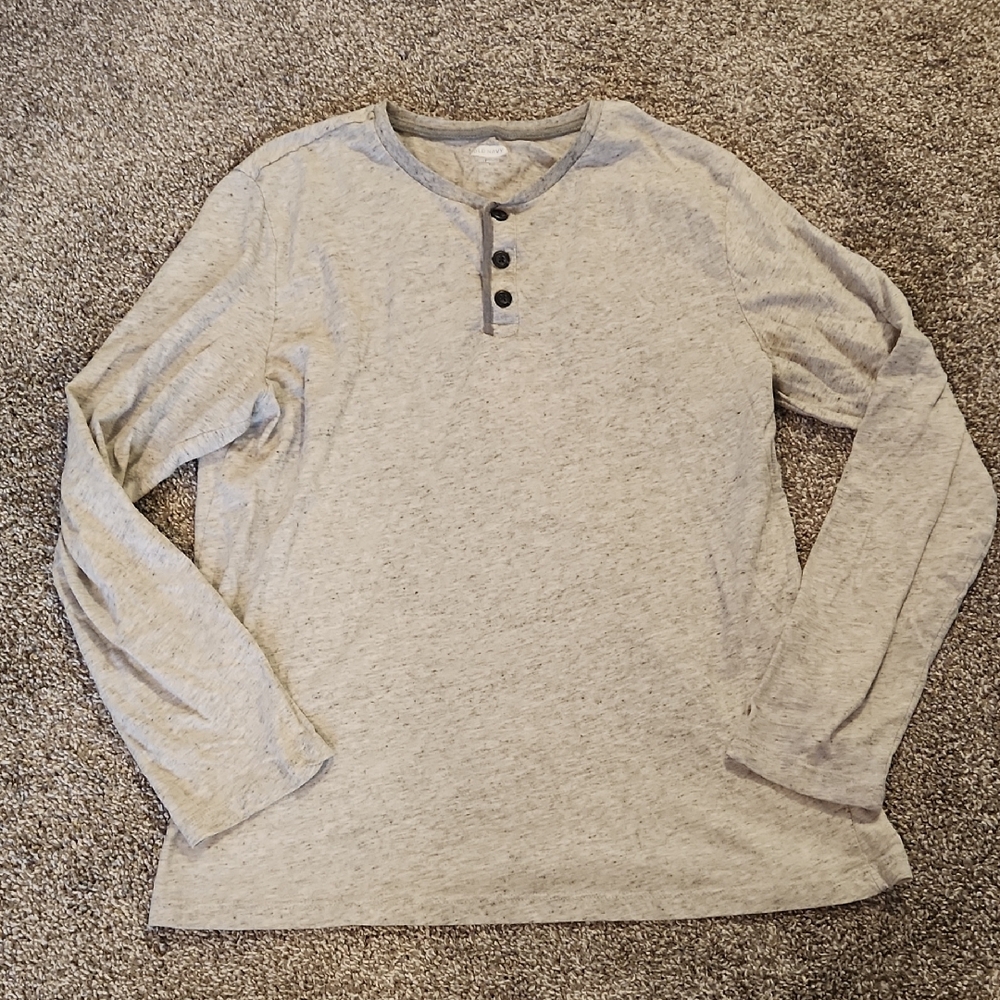 Old Navy Gray Shirt